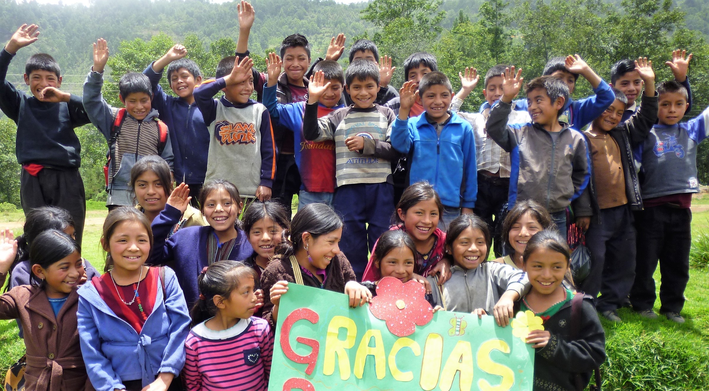 Kinder sagen danke (Foto: Kindernothilfe)